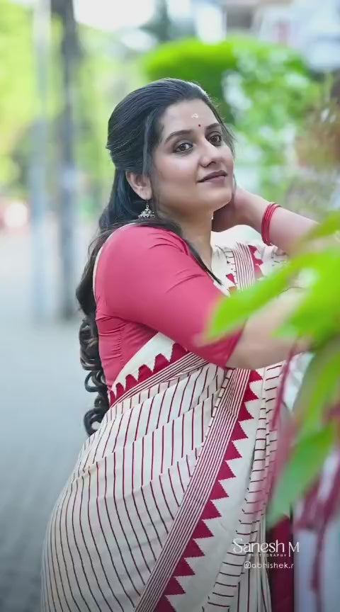 SAREE